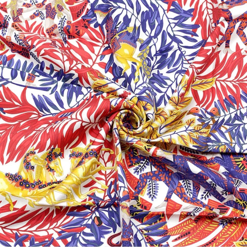 Hermès La Promenade de Platon Silk Scarf 90cm Marine Red w/ Box & Extras - Picture 3 of 12